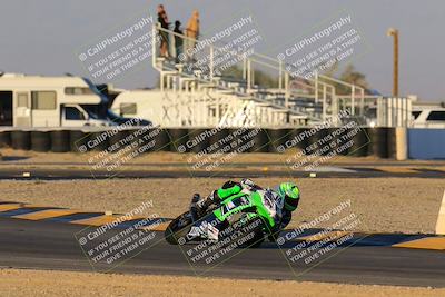 media/Nov-19-2023-CVMA (Sun) [[1f3d1b7ccb]]/Race 18 Supersport Middleweight/